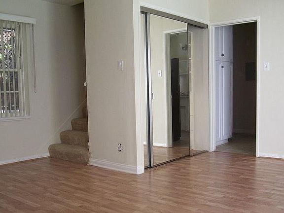 3rd image of 1127 5th St APT 6