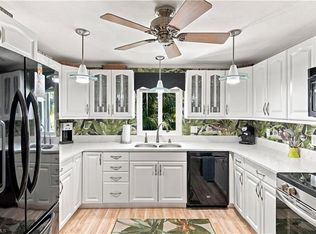 542 Charlemagne BLVD, NAPLES, FL 34112