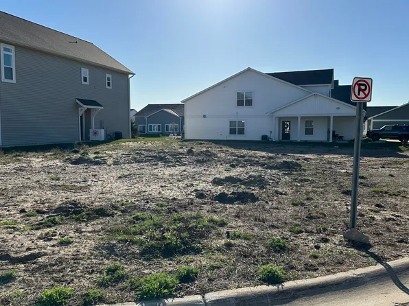 328 Terrace Point Circle Gate #62, Muskegon, MI 49440