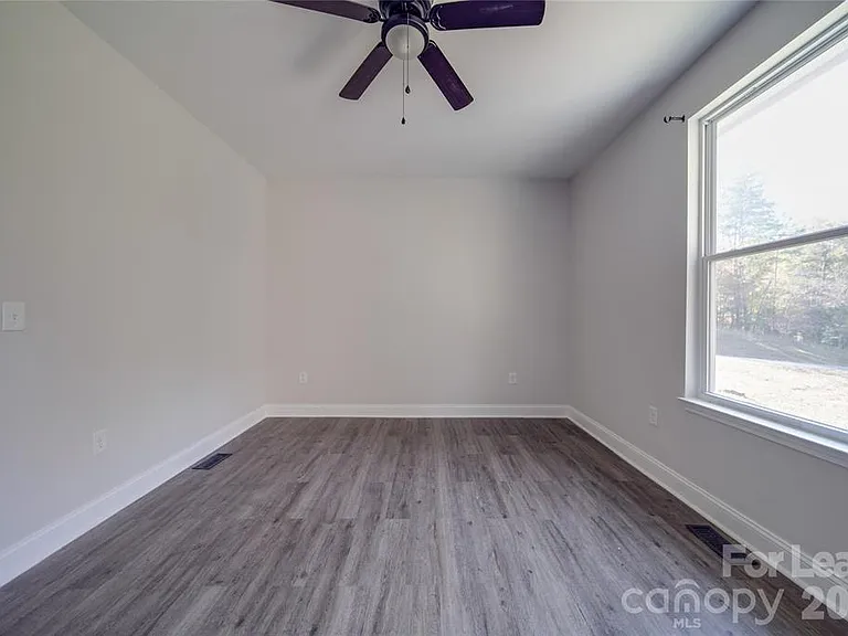 112 Rockwell Ct — Photo 44