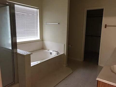 3rd image of 8310 Holmwood Dr