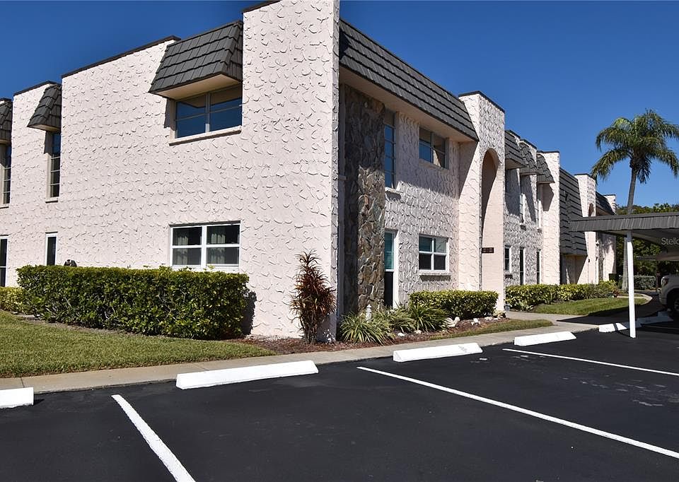 1st image of 121 FERNWOOD CIRCLE #121