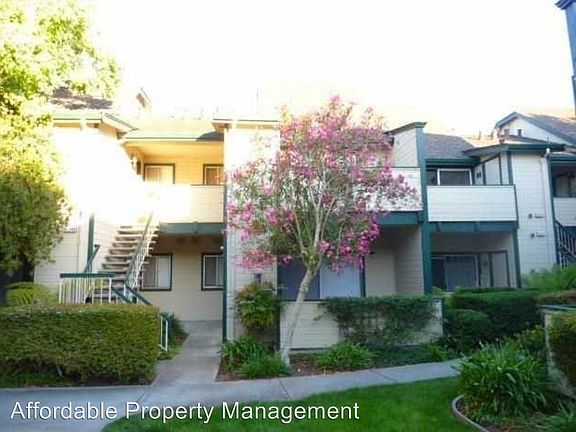 2nd image of 6292A Civic Terrace Ave