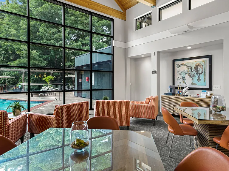 Parkridge Apartments — Photo 10