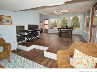 685 Main St, Cromwell, CT 06416