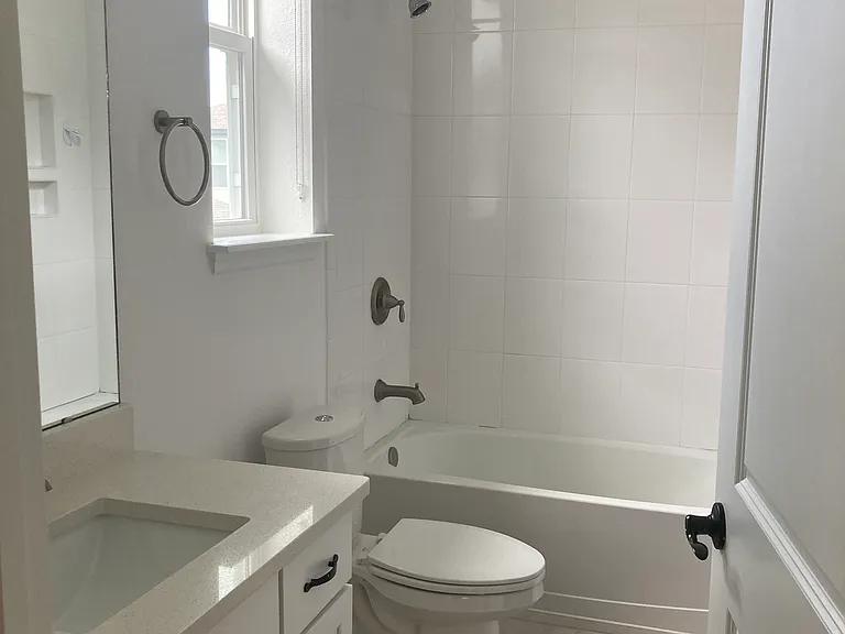 12627 Salomon Cove Dr — Photo 7