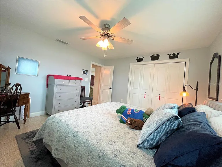 17045 Dolphin Dr — Photo 18