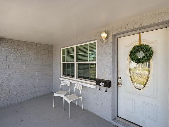 5th image of 1301 Viking Dr