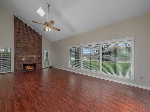 3rd image of 782 Red Wing Dr