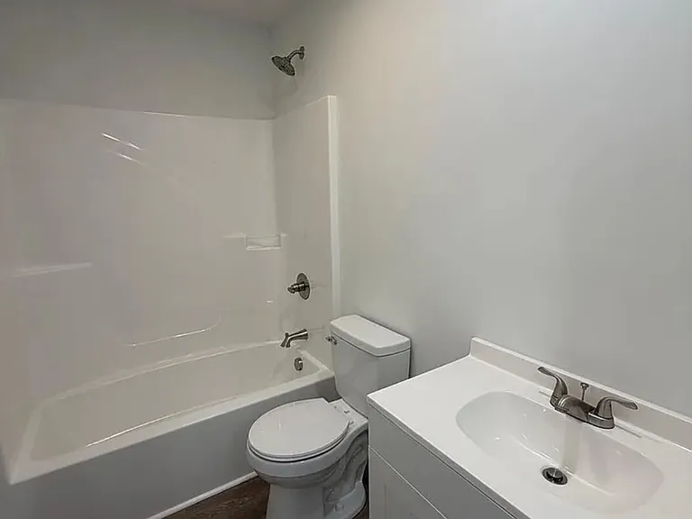 1407 Madison St — Photo 3
