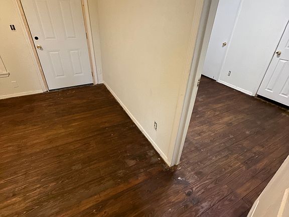 2nd image of 234 SW 45th St