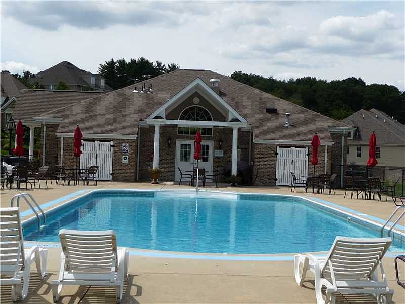 2nd image of 4112 Lillyvue Ct