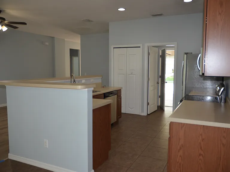 1569 Rosedowne Way — Photo 8
