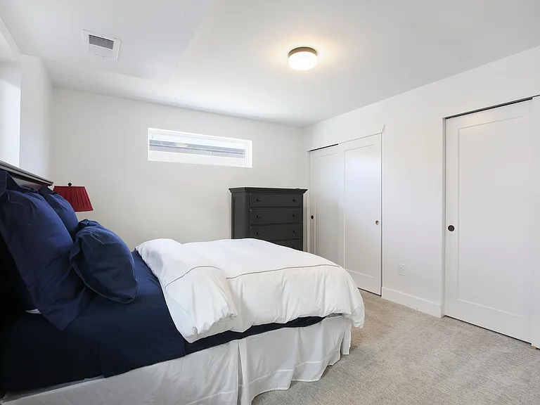 2134 S Josephine St — Photo 9