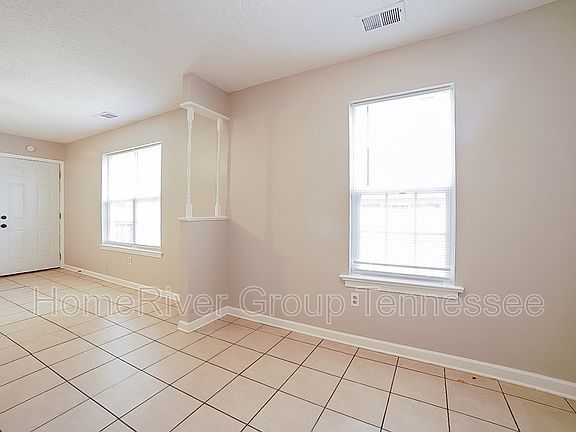 5th image of 3140 Edenshire Ln