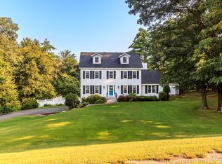 2 Faye Ln, Londonderry, NH 03053
