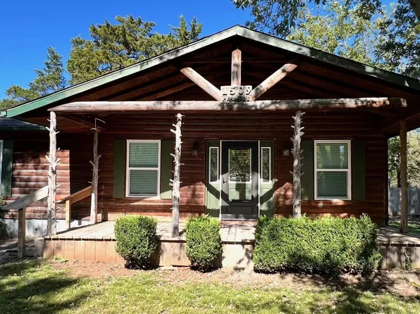 1509 Pawnee Ave, Hartshorne, OK 74547