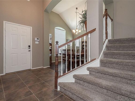 4th image of 2680 Redcedar Dr