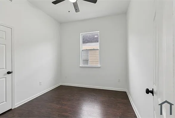 1504 Touro St — Photo 8