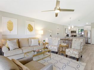132 Club Dr, Palm Beach Gardens, FL 33418
