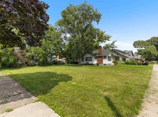 2143 S 4th St, Rockford, IL 61104