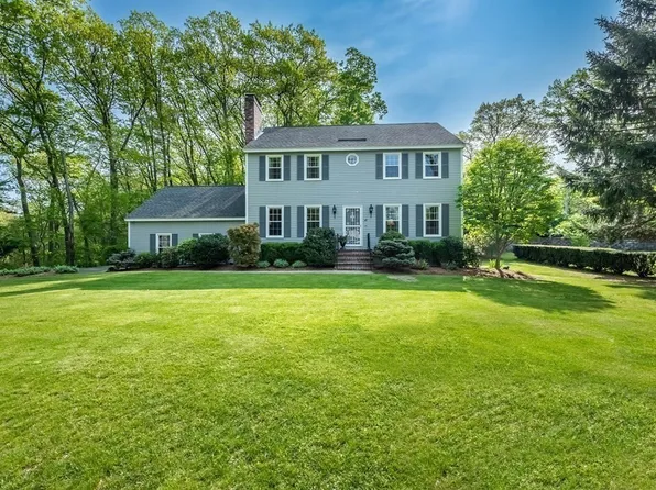 40 Chester St, Andover, MA 01810