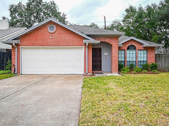 3rd image of 3551 Santa Rosa Ln