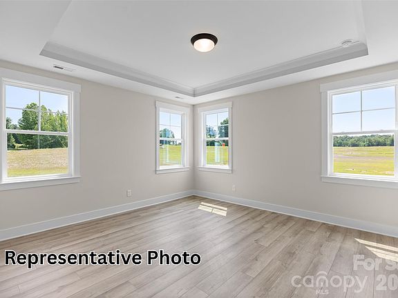 3rd image of 13110 Foxberry Rd