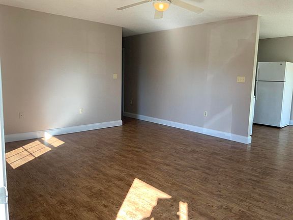 2nd image of 5205 Beechwood Dr