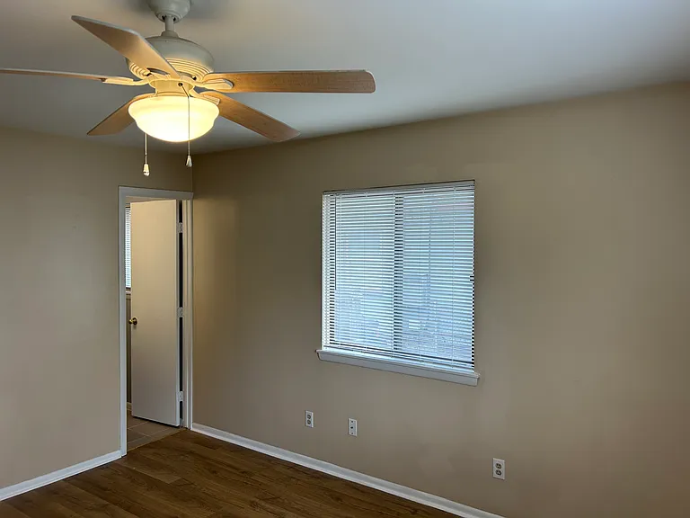 325 W Woodruff Ave — Photo 18