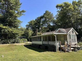 94 Sour Ln, Falling Waters, WV 25419