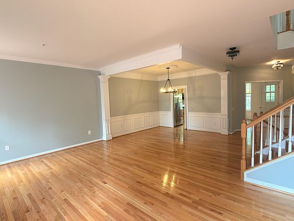 4th image of 6024 Stonehenge Pl