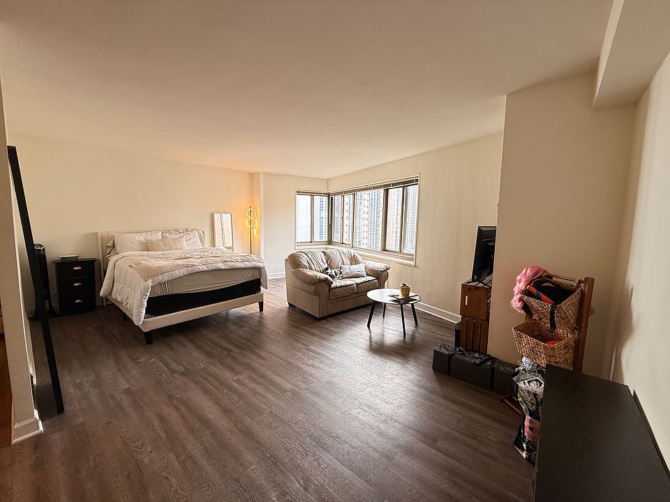 1st image of 1348 N Lake Shore Dr #1619