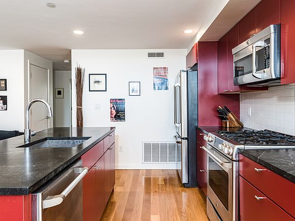 5th image of 282 Marginal St