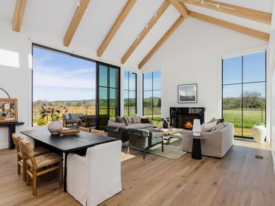 2998 W Dry Creek Road, Healdsburg, CA, 95448