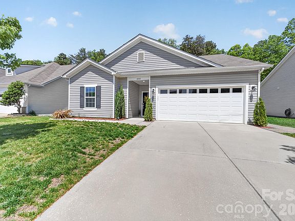 2nd image of 202 Paradise Hills Cir