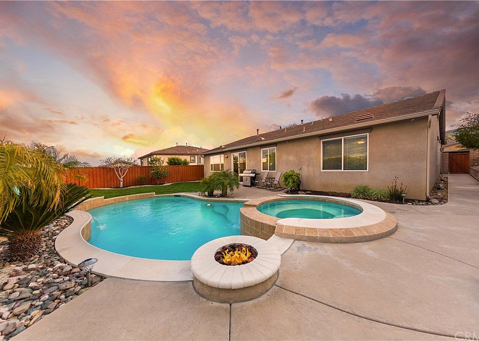 1st image of 29418 Canyon Valley Dr