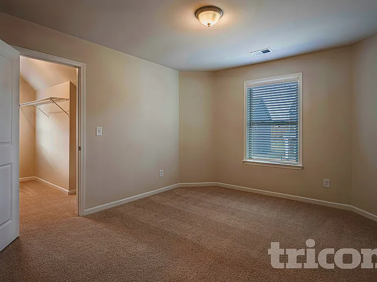 210 Margrave Dr — Photo 19