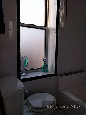 Rented by BRICK & GALO REALTY CORP | media 27