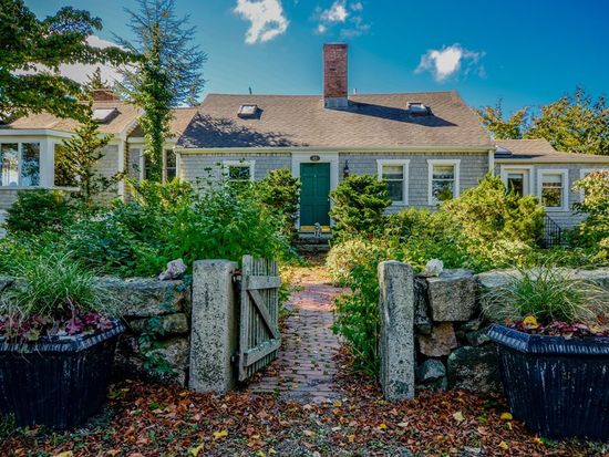 62 Water St Marion Ma 02738 Mls 72801666 Zillow