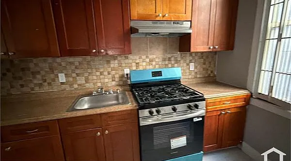 1171 Grant Ave #2E — Photo 9