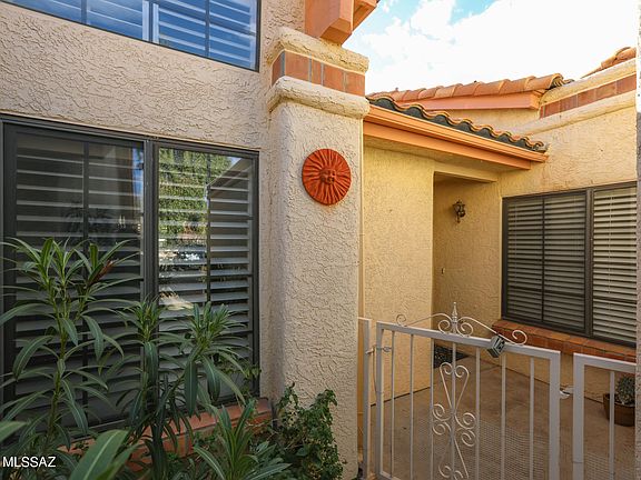 2nd image of 112 E Horizon Cir