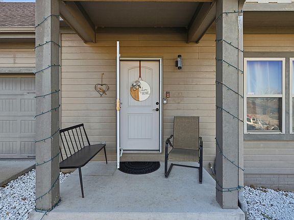 5th image of 190 Country Ridge Way