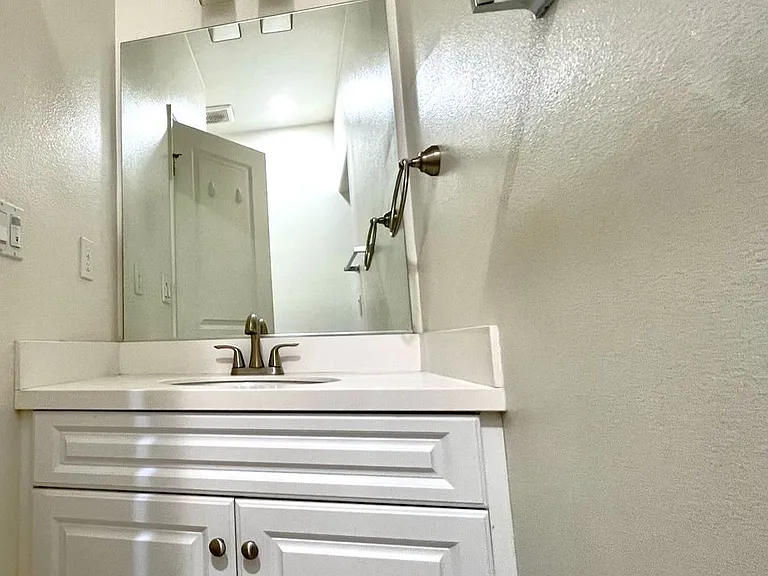 6398 Volans Ct — Photo 10