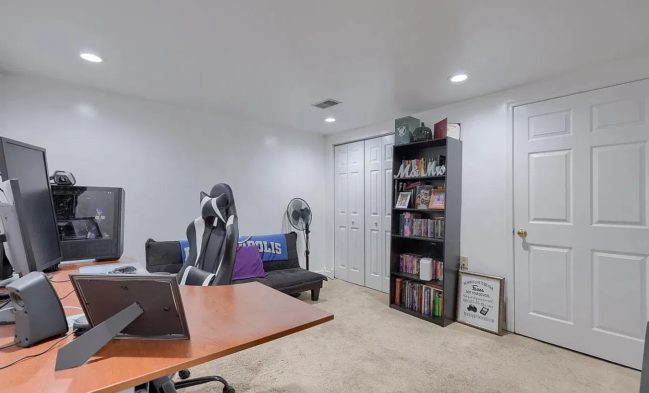 2 bed, 1000 sqft, $1,395 — Photo 3