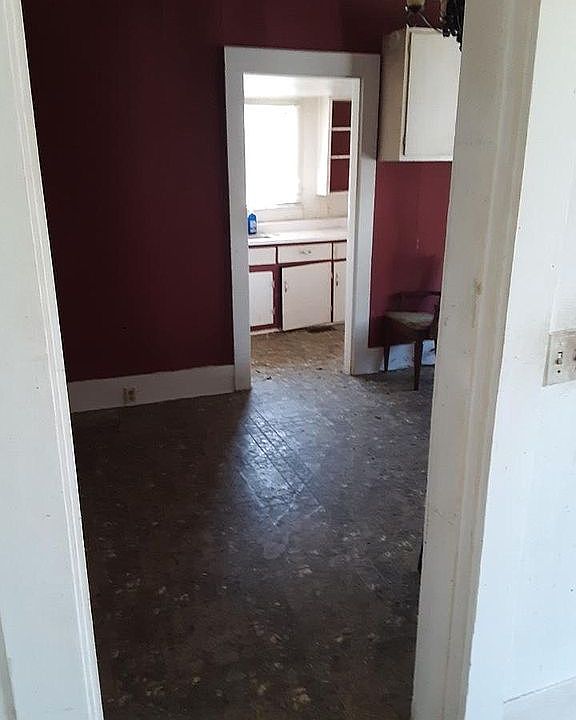 2nd image of 140 W Moody Ave