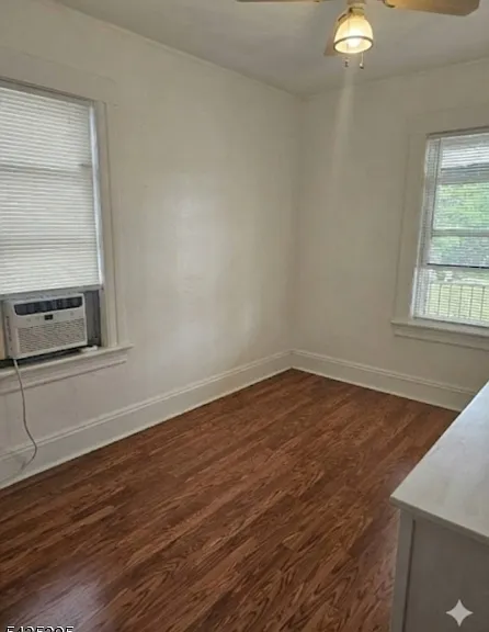 1225 E 2nd St #3 — Photo 12