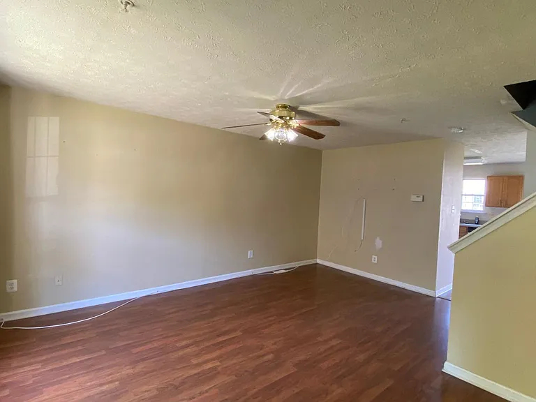 410 Buttonwoods Rd — Photo 3