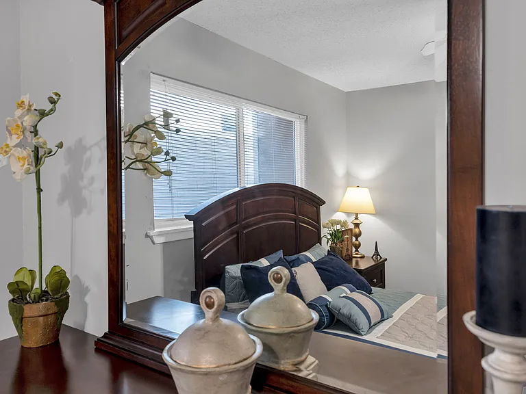 Windsong Apartments — Photo 11
