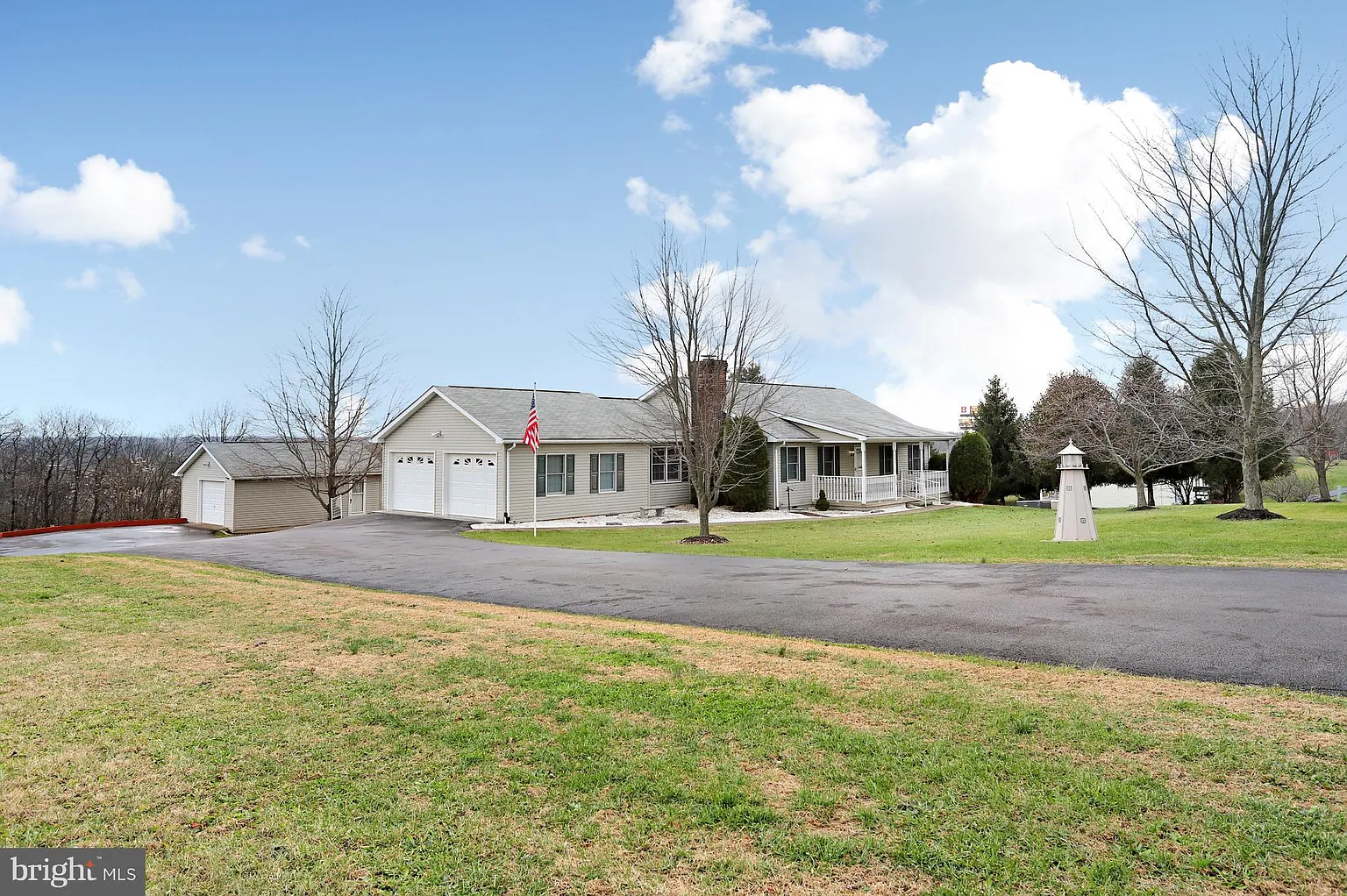 164 Pinnacle Dr photo 1